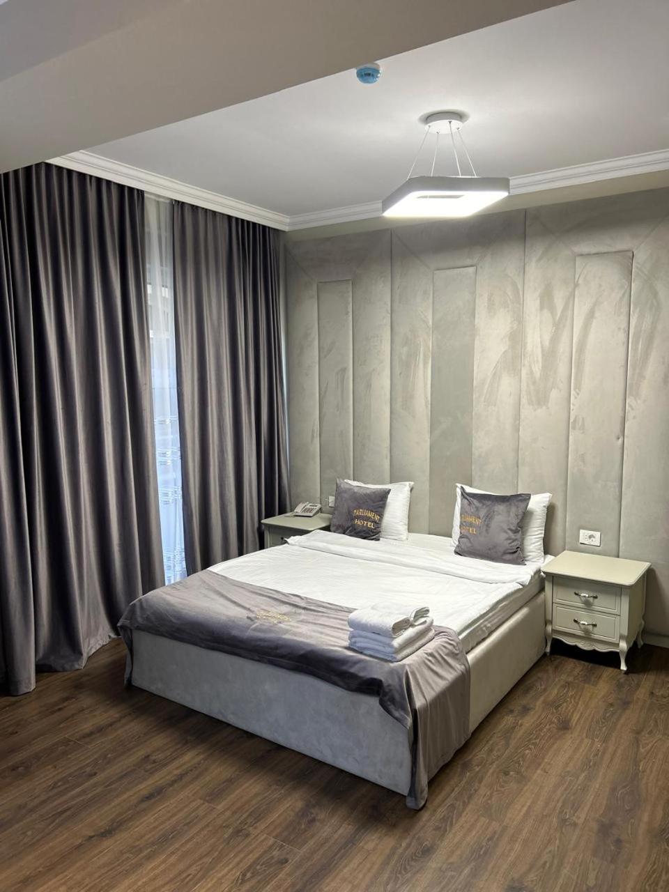 Sunday Hotel Баку Экстерьер фото