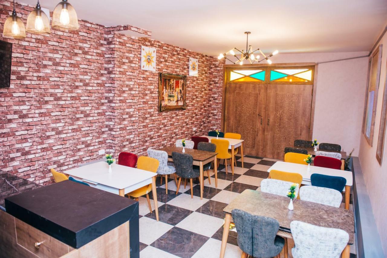 Sunday Hotel Баку Экстерьер фото
