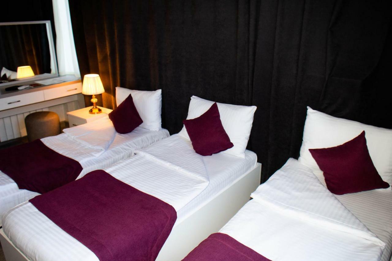 Sunday Hotel Баку Экстерьер фото